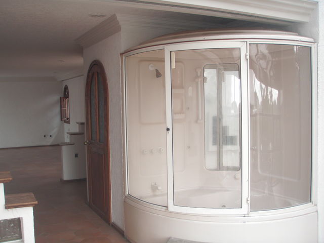 BAÑO VAPOR VESTIDOR HABITACIÓN PRINCIPAL